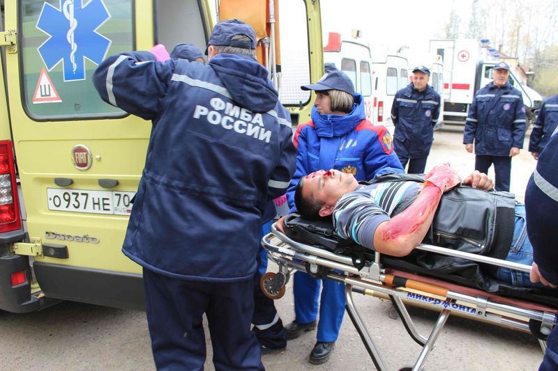 Безопасность, Томские новости, В Северске ликвидировали последствия «обрушения» здания (ФОТО) В Северске ликвидировали последствия «обрушения» здания (ФОТО)