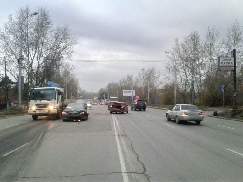 Происшествия, Томские новости, Женщина-пассажир получила травмы при столкновении двух иномарок в Томске Женщина-пассажир получила травмы при столкновении двух иномарок в Томске