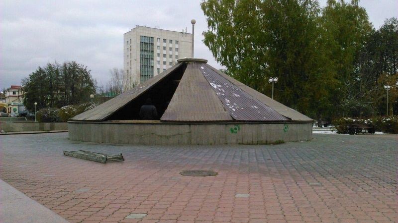 Городское благоустройство, Томские новости, В Томске консервируют фонтаны (ФОТО) В Томске консервируют фонтаны (ФОТО)