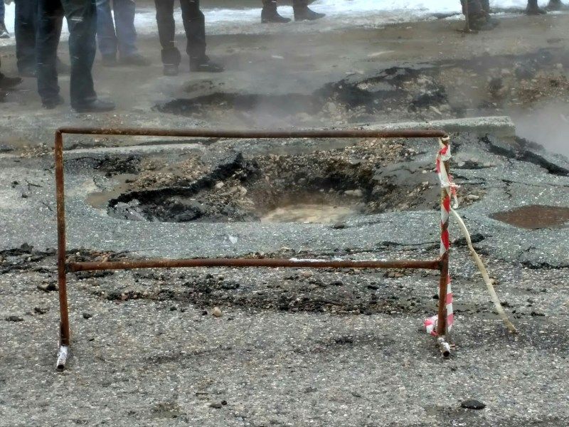 Томские новости, Авария на сетях оставила без отопления и горячей воды 60 домов в Томске Авария на сетях оставила без отопления и горячей воды 60 домов в Томске