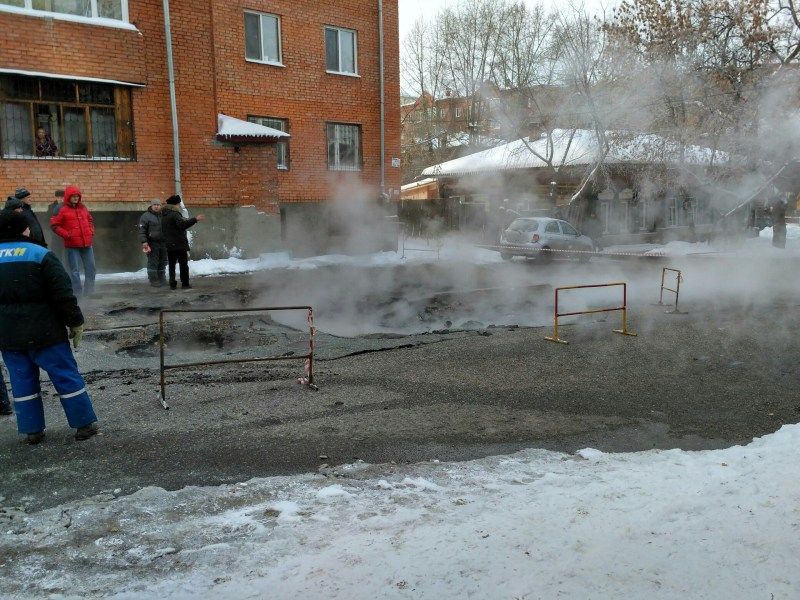 ЖКХ, Томские новости, В Томске ликвидировали порыв тепломагистрали на пер.Нечевском В Томске ликвидировали порыв тепломагистрали на пер.Нечевском