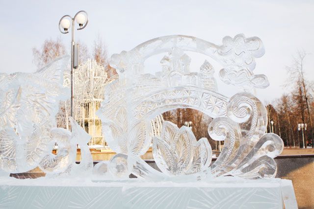 Предновогодний город: как создавалась Гостиная Деда Мороза в Томске