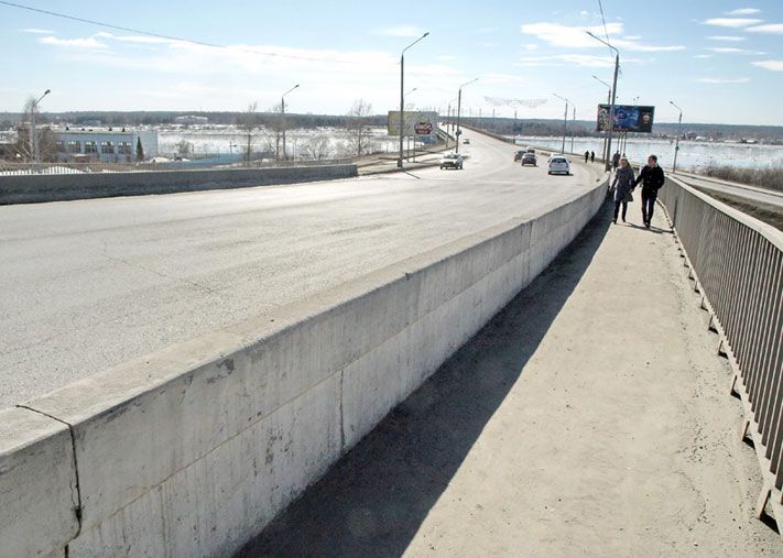 Происшествия, Томские новости, упал с моста коммунальный мост спрыгнул с моста разбился пострадал В Томске под Коммунальным мостом обнаружили тело человека