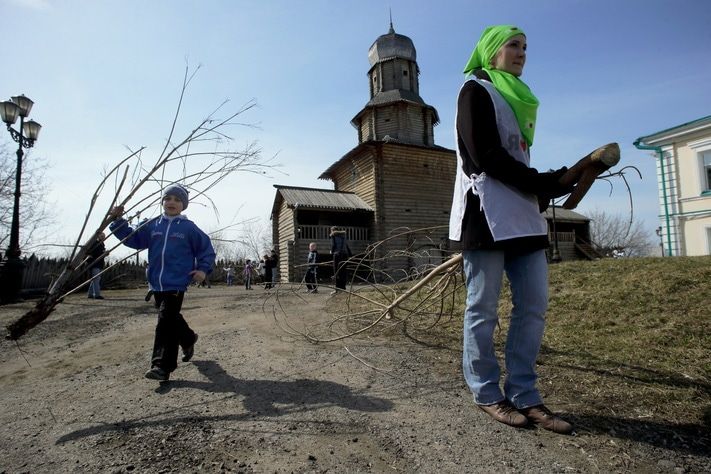 Городское благоустройство, Томские новости, субботник уборка улиц В субботу томичи наведут порядок на Кузнечном взвозе, Белом озере и в парке им.Ворошилова