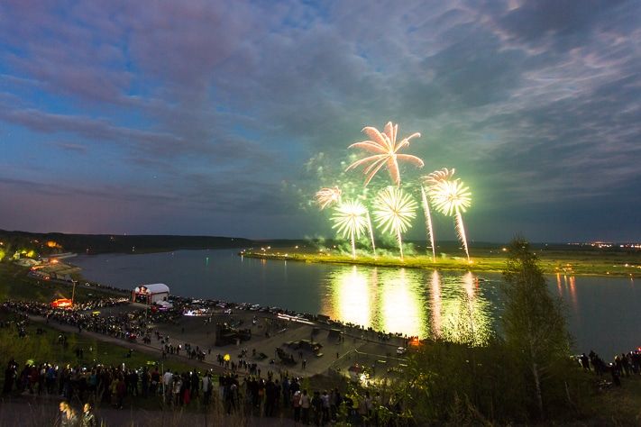 День Победы, Томские новости, фейерверк салют день победы 9 мая В День Победы томичей ждет 12-минутный фейерверк