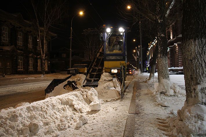 ЖКХ, Томские новости, уборка снега спецавтохозяйство ночная смена В ночь на пятницу в Томске будут вывозить снег с Кузнечного и Октябрьского взвозов