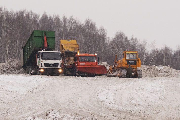 Городское благоустройство, ЖКХ, Томские новости, уборка снега спецавтохозяйство не парковаться Сегодня «Спецавтохозяйство» будет убирать снег с Комсомольском и Елизаровых