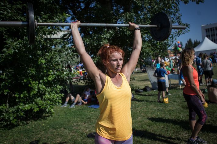 Медицина и здоровье, Спорт, Спорт в Томске, Томские новости, гимнастика на траве спорт здоровье здоровый образ жизни В Томске открывается сезон гимнастики на траве