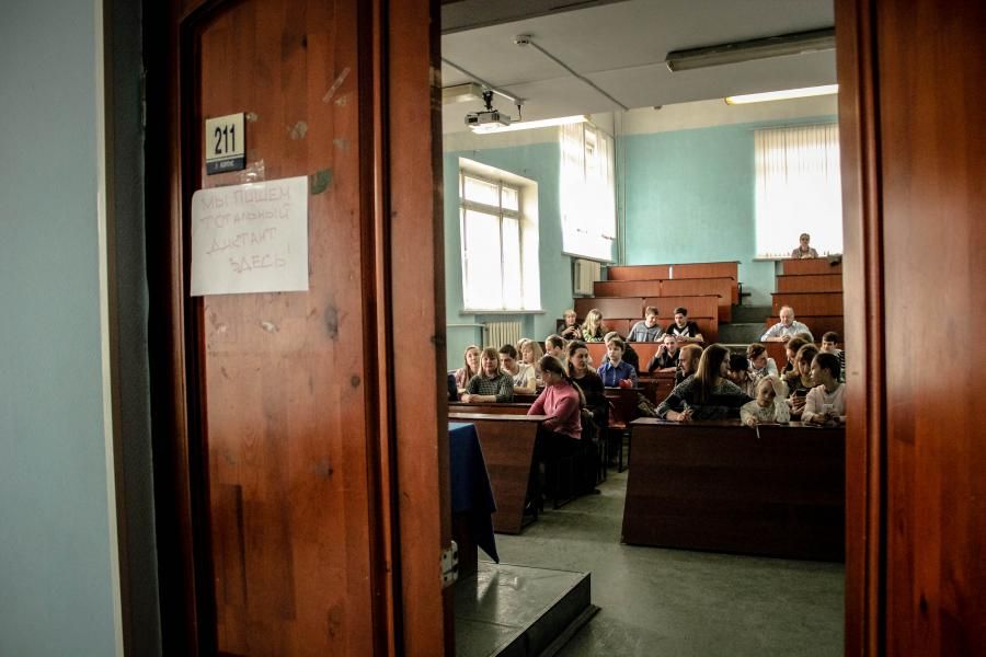 Конкурсы и акции, Томские новости, Тотальный диктант образование конкурсы «Тотальный диктант» в Томске написало рекордное количество человек