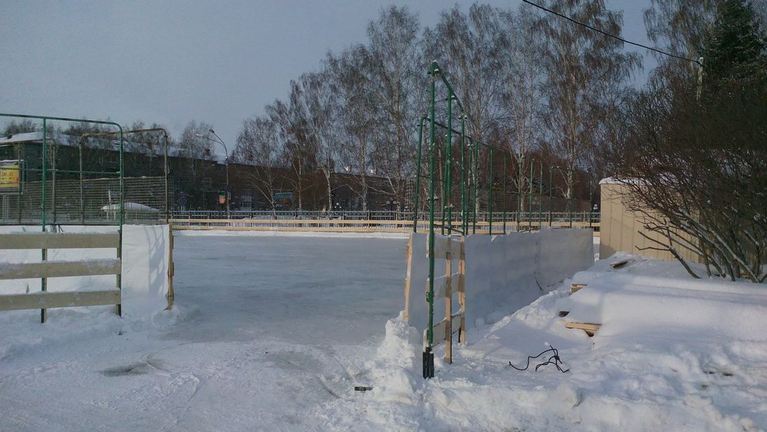 Новый год ❄, Отдых, Томские новости, Каток у Дворца спорта новый каток дворцовый каток Томск В Томске залили каток у Дворца спорта (ФОТО)