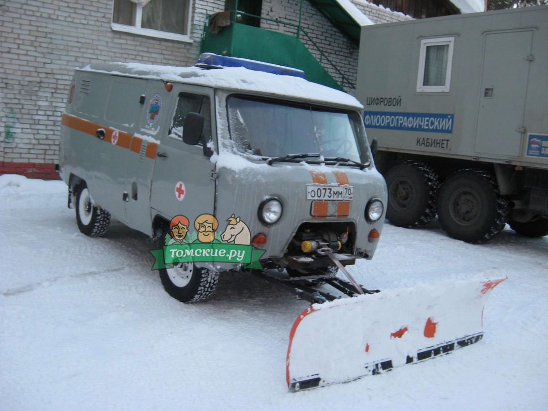 DIY, Город, Томские новости, Томск неотложка скорая ковш снегопад Водители томских «неотложек» из-за аномальных снегопадов начали оборудовать машины самодельными ковшами