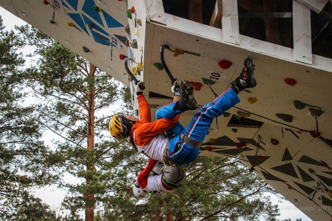 Спорт, Спорт в Томске, Томские новости, альпинизм спорт Иван Темерев Более 60 альпинистов приняли участие в соревнованиях на большом трамплине в Томске (ФОТО)