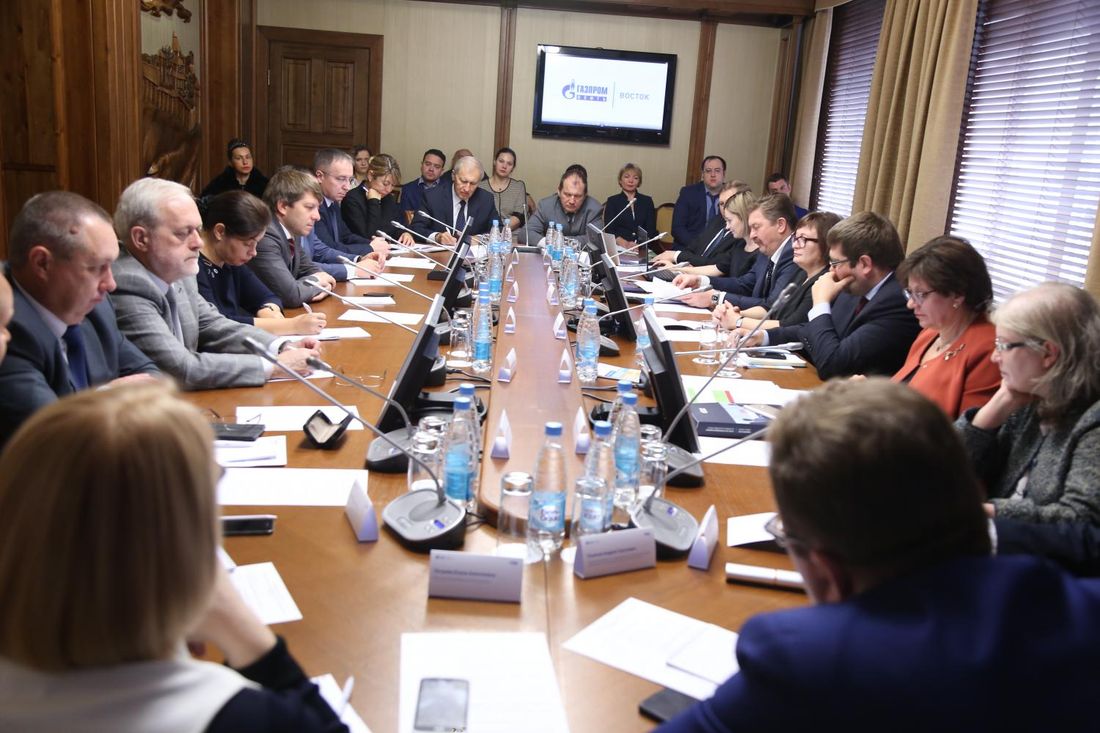 Газпромнефть-Восток, Томские новости, Газпром нефть Газпромнефть-Востока Томская область круглый стол обсуждение В Томске обсудили устойчивое развитие регионов присутствия «Газпром нефти»