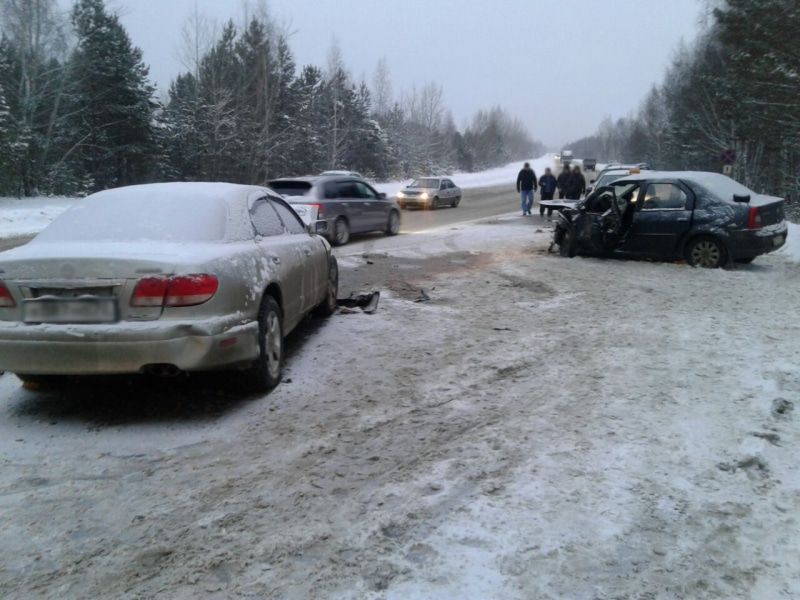 Происшествия, Томские новости, авария ДТП доставили в больницу пострадали женщина за рулем Женщина-водитель и ребенок пострадали в ДТП на трассе Томск — Кузовлево (ФОТО)