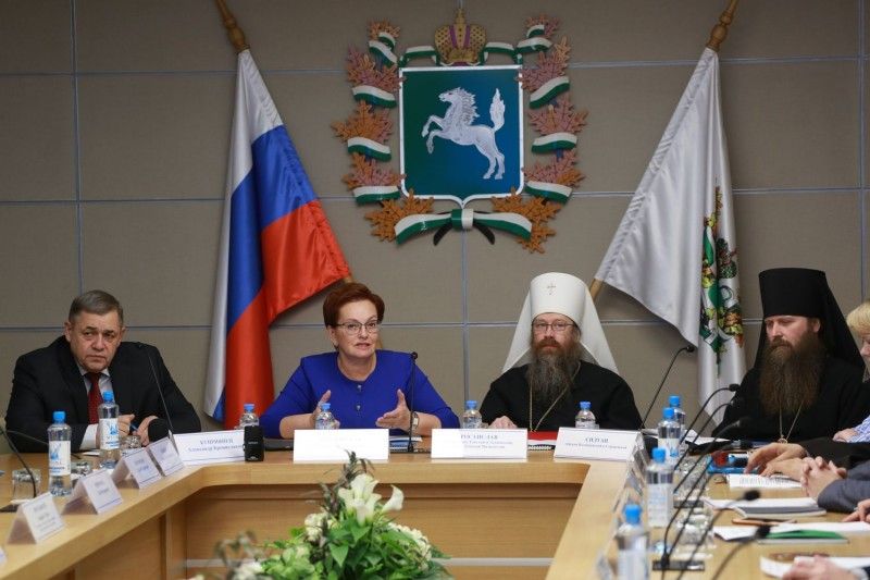 ЗД ТО, Томские новости, дума попы православная церковь РПЦ встречи светское государство Депутаты томской облдумы обсудили нравственные ценности с представителями РПЦ (ФОТО)