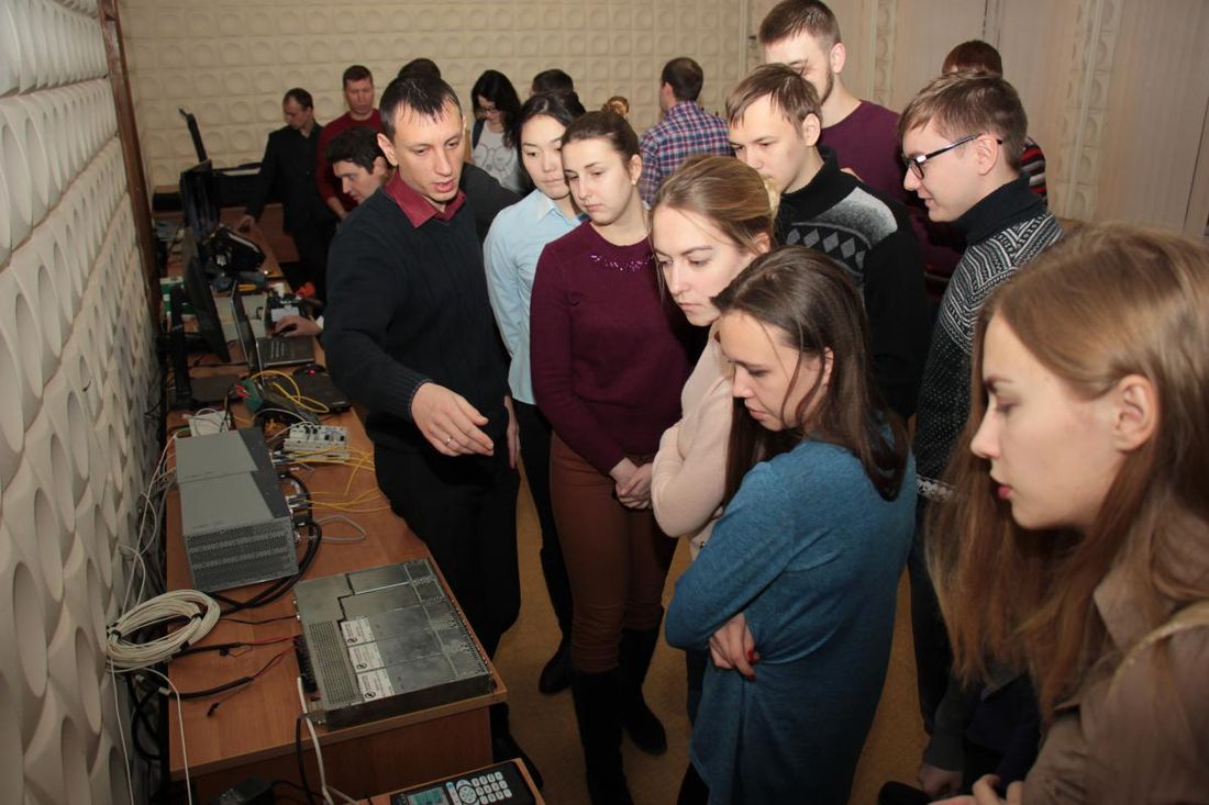 Ростелеком, Томские новости, Ростелеком ТУСУР мастер-класс связь линия «Ростелеком» провел мастер-класс по системам связи для студентов ТУСУР