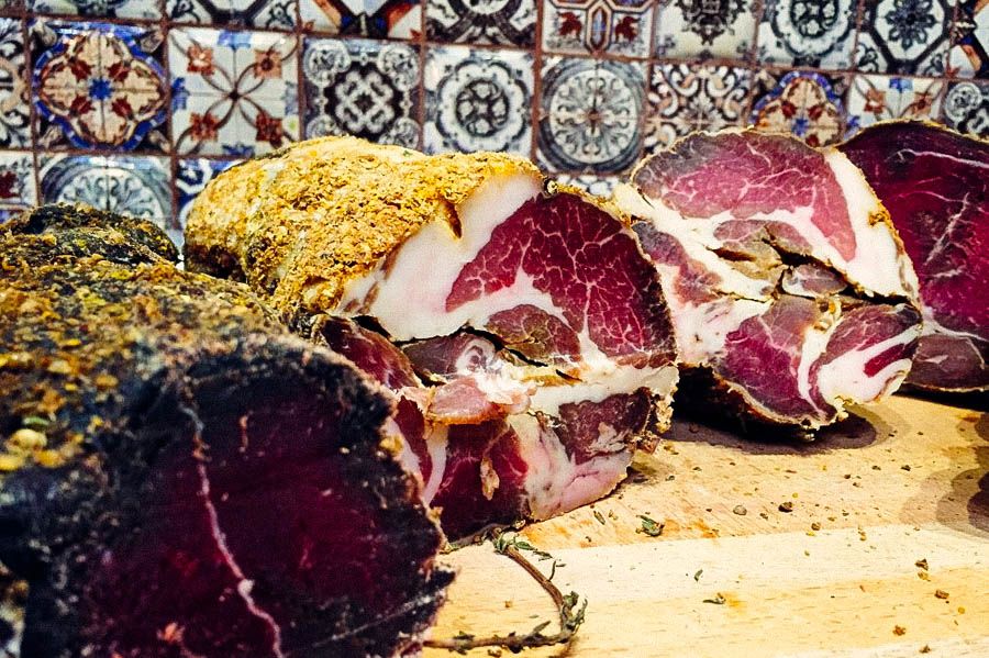 Сибирская гастрономия. Сыровяленое мясо от Дмитрия Лизунова