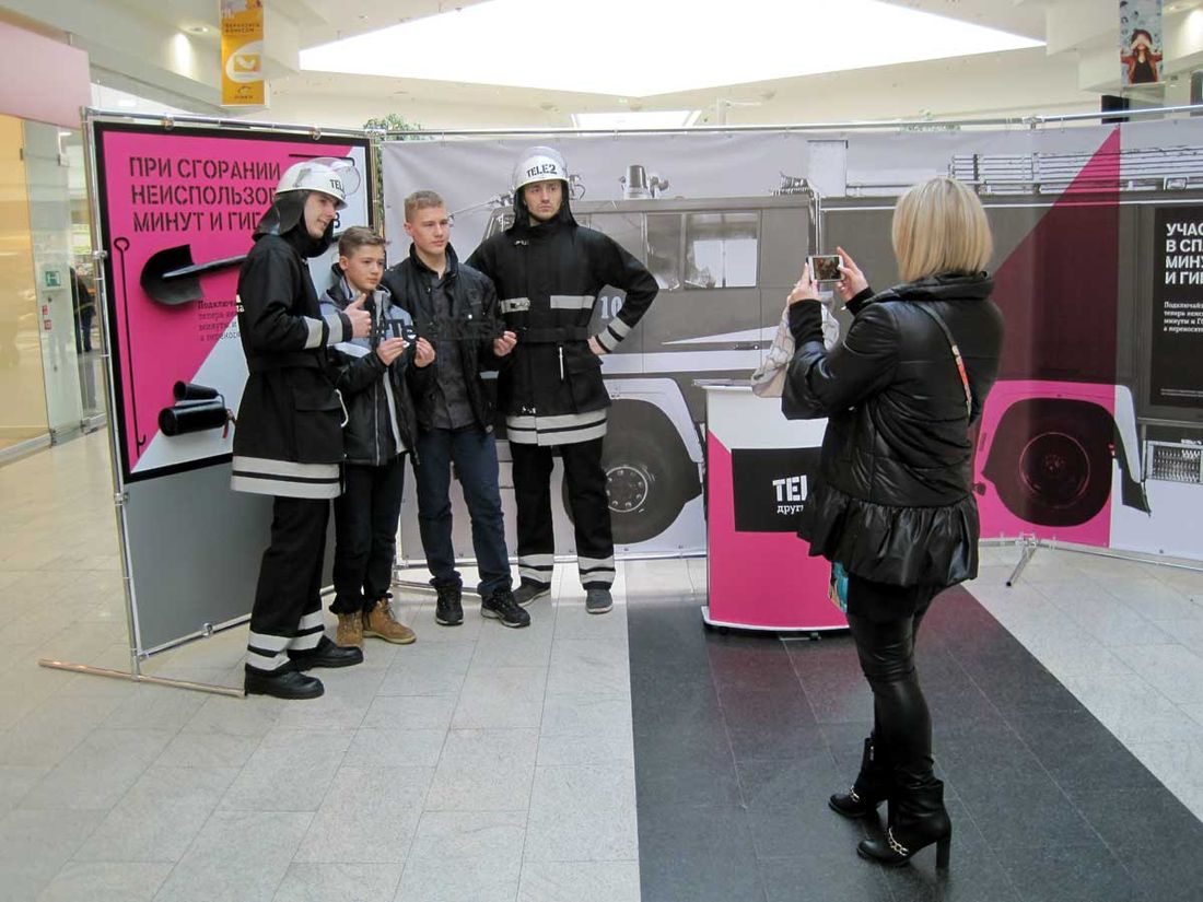 T2, Томские новости, Томск tele2 пожарные акция Изумрудны город тарифы оператор мобильный смартфон фото Томичи узнают об «огнеупорных минутах» Tele2