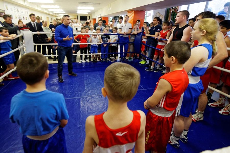 Спорт, Спорт в Томске, Томские новости, школа бокса Константин Цзю Костя Цзю посетил томскую школу бокса (ФОТО)