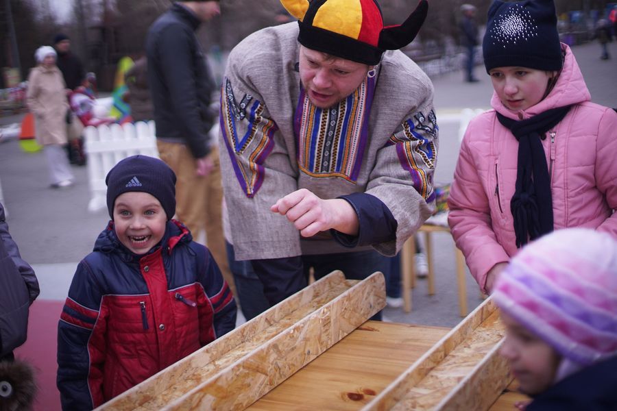 Отдых, Праздники, Томские новости, гуляния пасха праздник биться яйцами В Томске пройдут пасхальные гуляния с ярмаркой, мастер-классами и конкурсом куличей