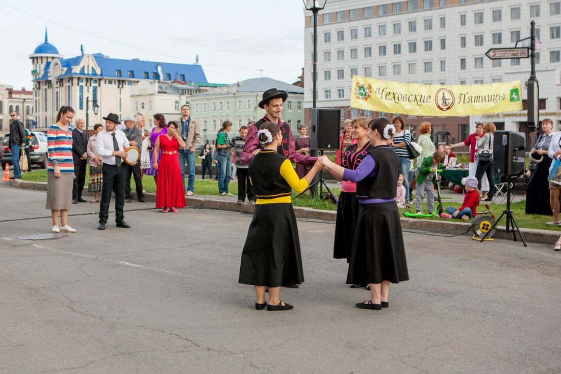 Дороги, Культура в Томске, Томские новости, прекращено движение перекрыли движение набережная Томи В дни «Чеховских пятниц» в Томске перекроют движение в районе набережной Томи