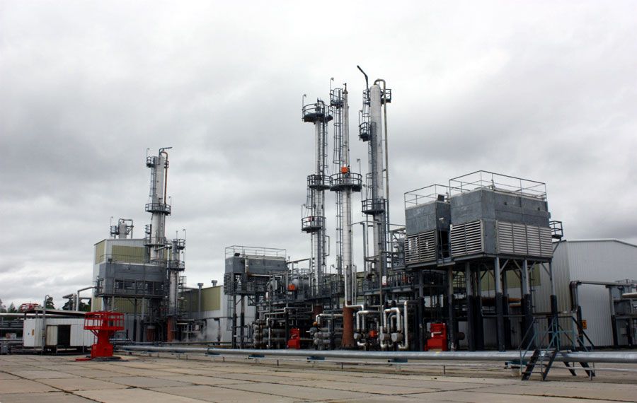 Предприятие, Предприятия Томска и области, Томские новости, Томскнефть ВНК, Томскнефть Стрежевской НПЗ нефть топливо лаборатория С начала года Стрежевской НПЗ переработал более 183 тысяч тонн нефт