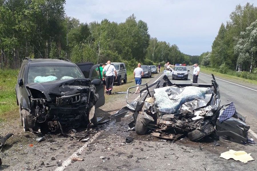 Происшествия, Томские новости, Томск Копашево ДТП авария водитель происшествие Водитель ВАЗа погиб после столкновения с Land Cruiser на трассе Томск-Колпашево