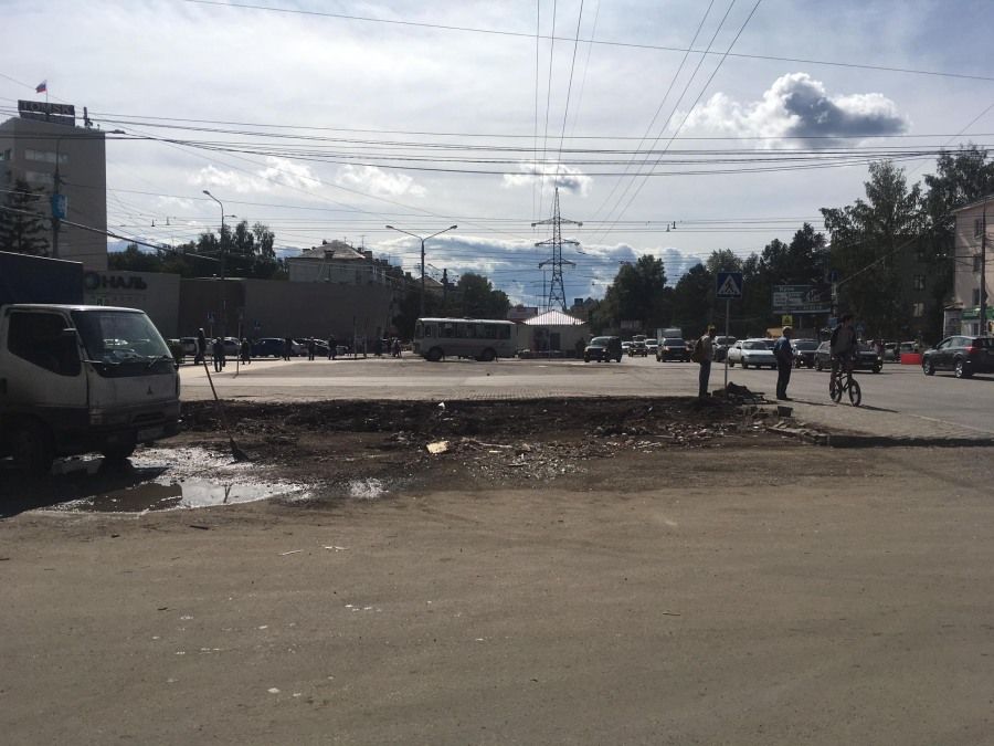 Городское благоустройство, Томские новости, торговый павильон ларек снесли мэрия благоустройство В районе томского автовокзала снесли большой торговый павильон