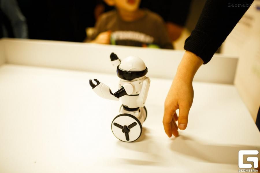 Дети в Томске и области, Дети города, Инновации и технологии, Образование и наука, Томские новости, Томск выставка роботы гаджеты 3D шоу экскурсия дети будущее город «Город будущего» в Томске: завтра необходимо увидеть сегодня