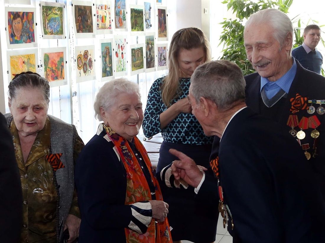 День Победы, Томские новости, Томскнефть ВНК, Стрежевой Великая Отечественная война Томскнефть ветераны встреча мы помним 9 мая день победы «Томскнефть» организовала встречи с ветеранами Великой Отечественной