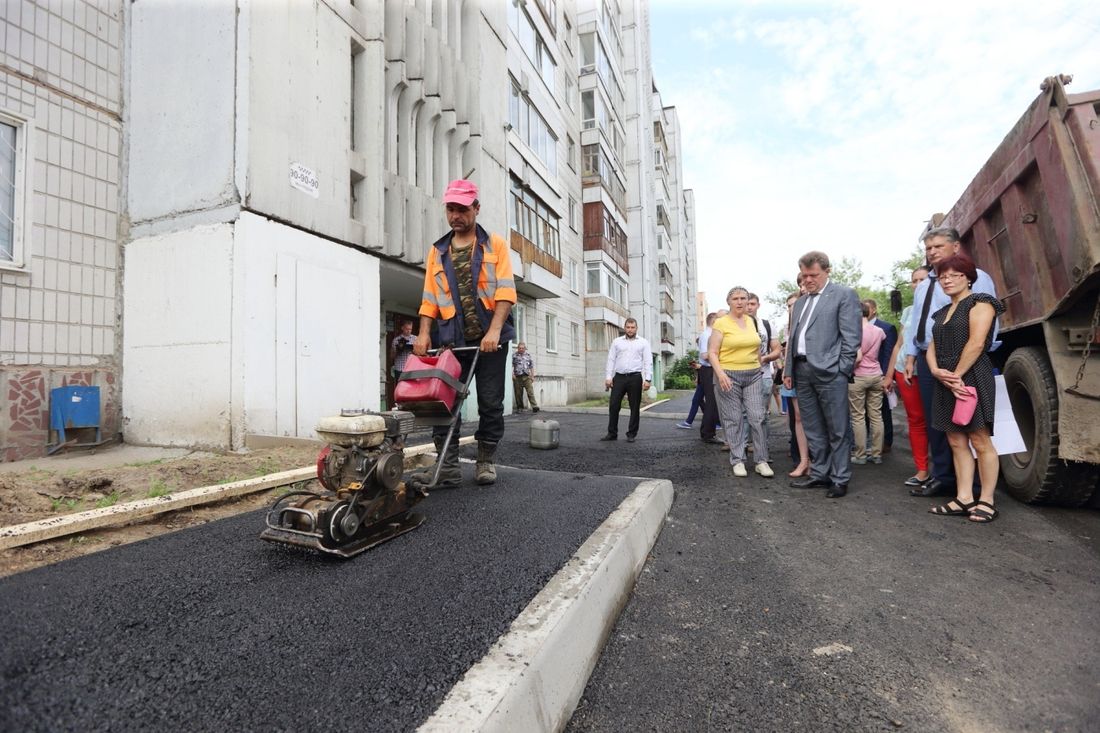 Город, Городское благоустройство, Томские новости, мэр объезд благоустройство городская среда Спортивные площадки, местная инициатива и новая дорога: мэр Томска провел объезд города