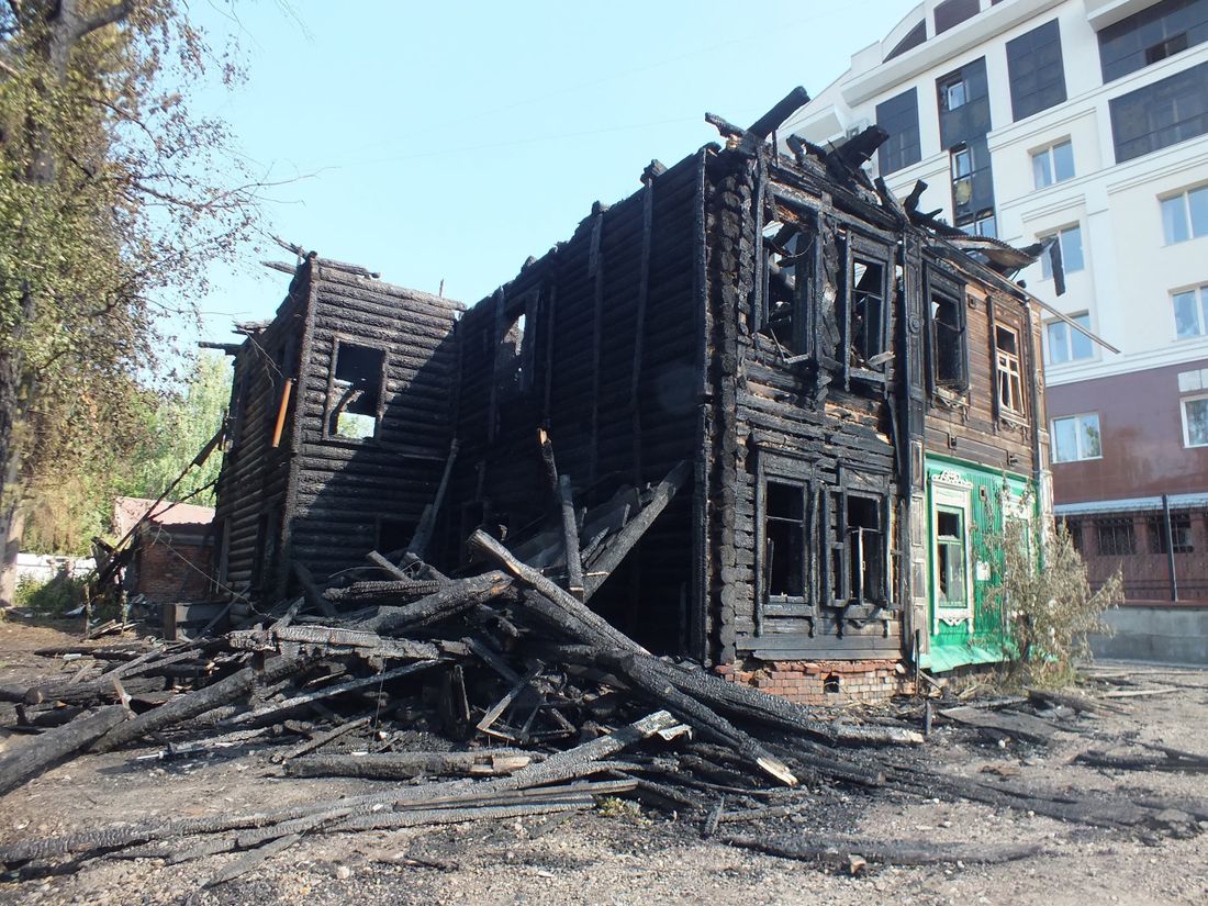 Деревянная архитектура, Краеведение, Происшествия, Томские новости, томск пожар деревянная архитектура В Томске сгорел деревянный дом на Красноармейской, 84