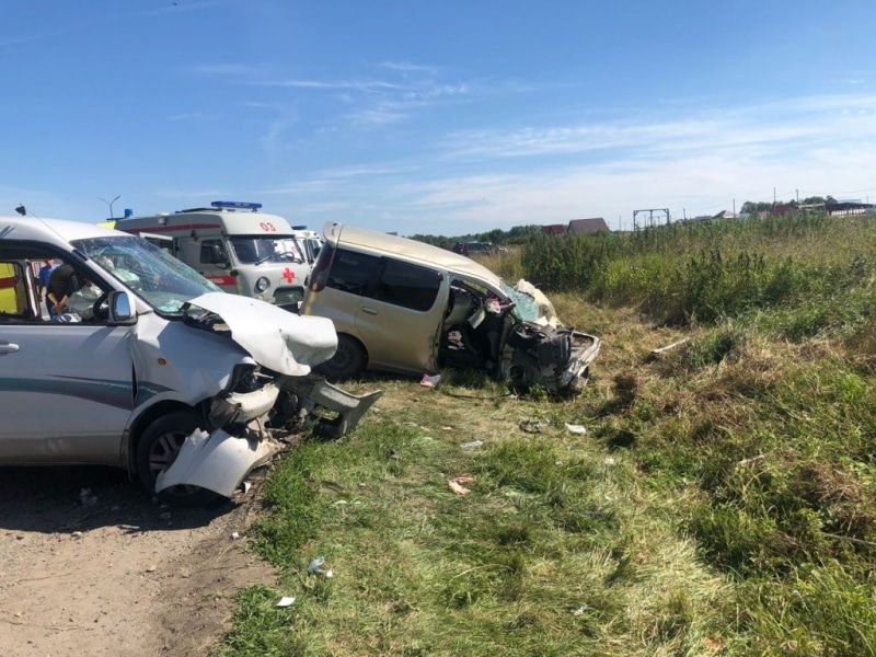 Происшествия, Томские новости, врезались ДТП пострадали столкновение сводка происшествий На трассе Томск-Колпашево столкнулись две встречные иномарки (ФОТО)