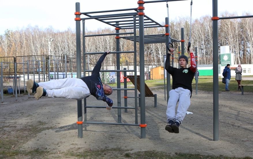 Городское благоустройство, Спорт, Спорт в Томске, Томские новости, воркаут тренировка стадион спорт На томском стадионе «Политехник» появилась новая площадка для воркаута