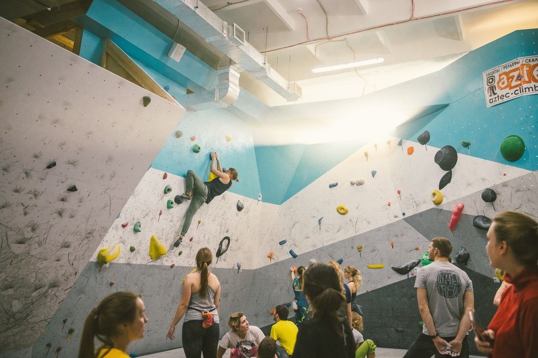 Спорт, Спорт в Томске, Томские новости, боулдеринг соревнования чемпионат скалолазы альпинисты Томска В Томске прошли соревнования по боулдерингу (ФОТО)