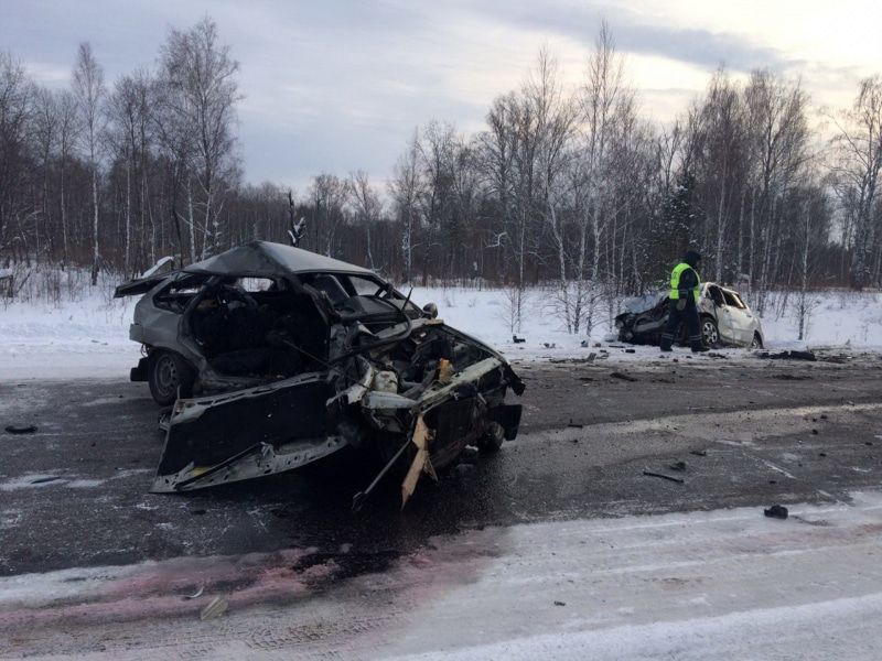 Происшествия, Томские новости, авария ДТП погибли сводка происшествий Один погиб, четверо пострадали в лобовом столкновении иномарки и ВАЗа в Томской области (ФОТО)