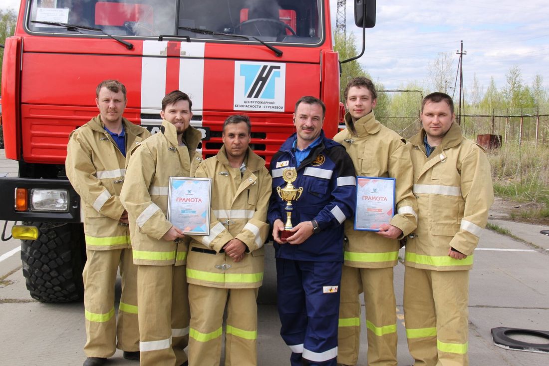 Томские новости, Томскнефть ВНК, пожарные как тушат буровые огонь на промысле промышленная безопасность В «Томскнефти» определили лучшее противопожарное звено (ФОТО)