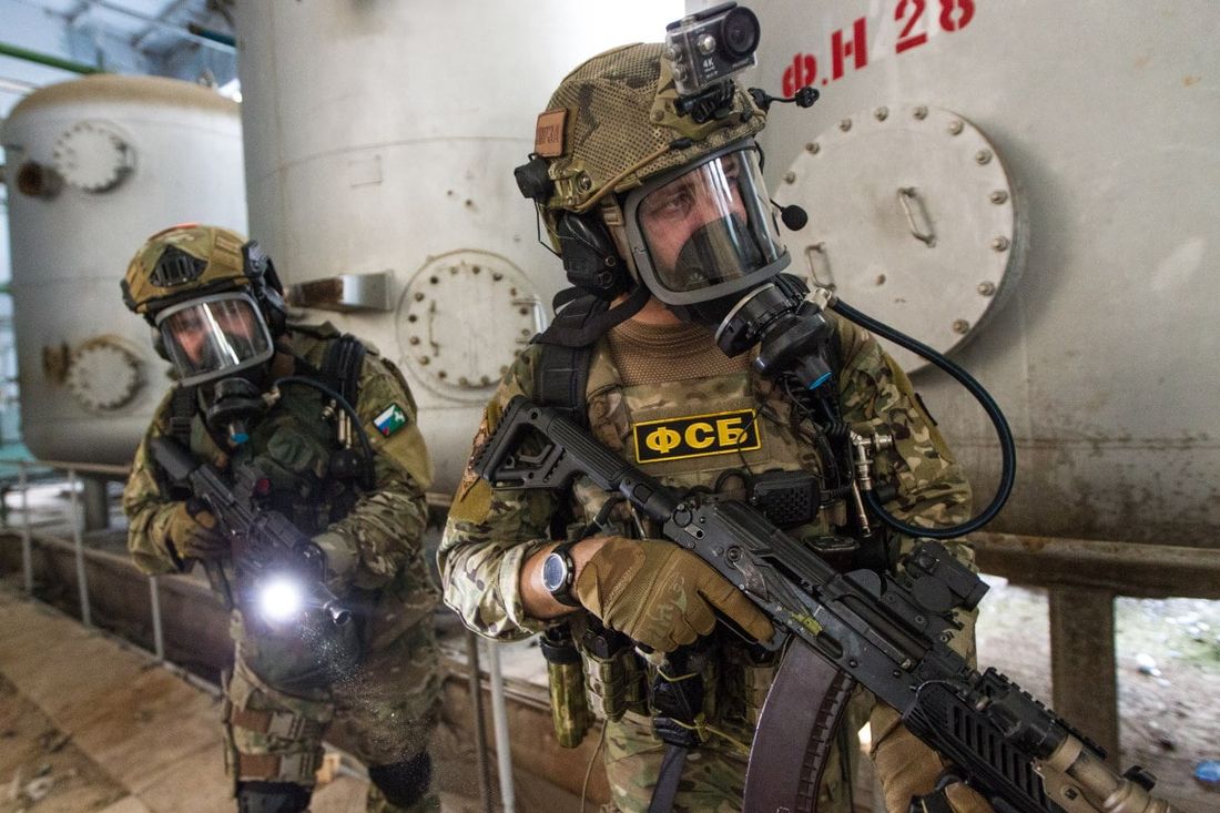 Безопасность, Томские новости, террористы террористическая угроза захват здания спецназ заложники В Томске нейтрализовали «террористов», которые «захватили» здание «Томскводоканала»