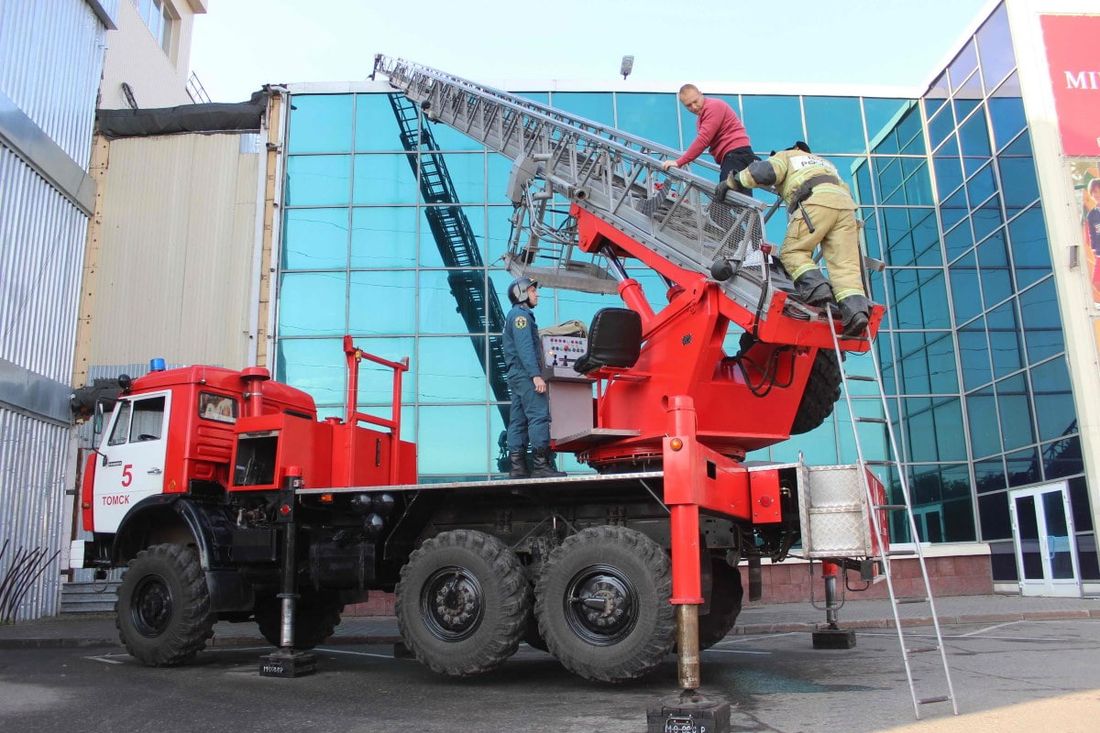 Безопасность, Происшествия, Томские новости, пожар учения эвакуация В Томске «потушили» пожар в ТЦ «Манеж» (ФОТО)