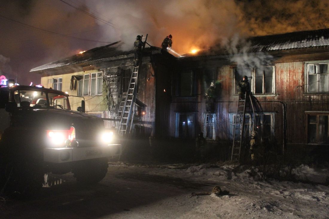 Происшествия, Томские новости, пожар огонь загорелись происшествия что горело вночью в Томске Ночью в Томске произошел крупный пожар на Первомайской