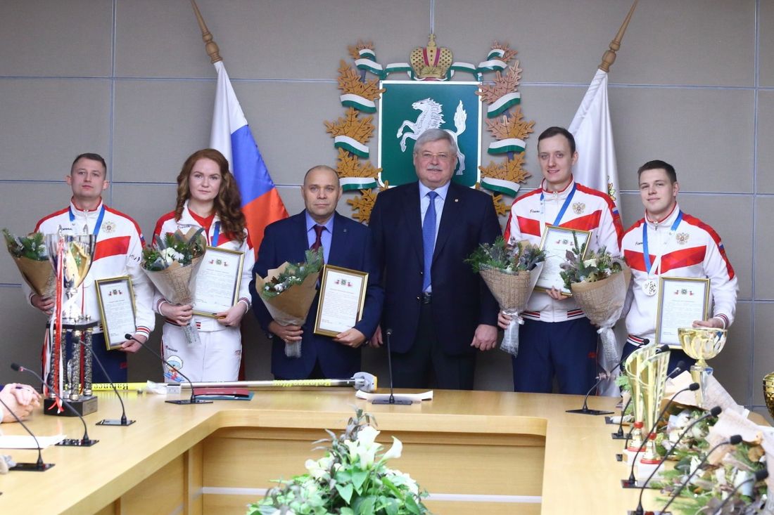 Спорт в Томске, Томские новости, администрация спорт первенства чествование томские спортсмены Губернатор Сергей Жвачкин подвел спортивные итоги года с победителями и призерами международных первенств