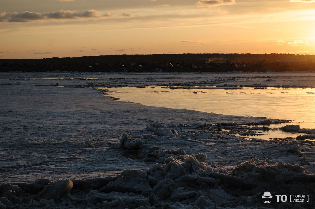 Паводок, Томские новости, паводок ледоход уровень воды наводнение затопило Ледоход на Оби достиг Каргасокского района, уровень воды в Томи повысился