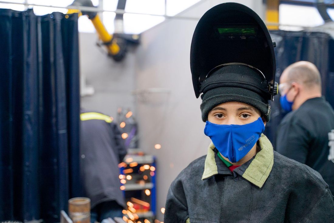 ЗД ТО, Томские новости, дума зд то образование школа школьники обучение Депутаты Томской облдумы обсудили вопросы престижа рабочих профессий и трудового воспитания в школах