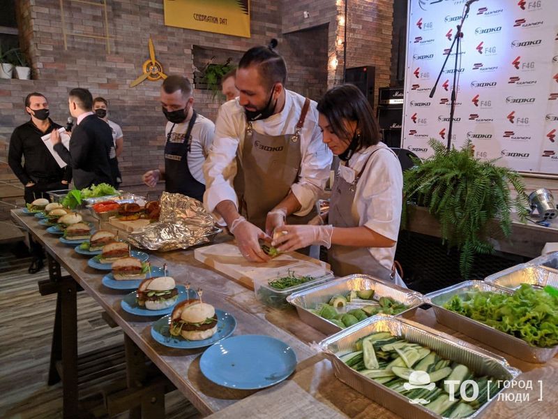 Еда, Томские новости, эфко слобода бургер веганы вегетарианское меню томск еда в томске Томичам презентовали растительный бургер