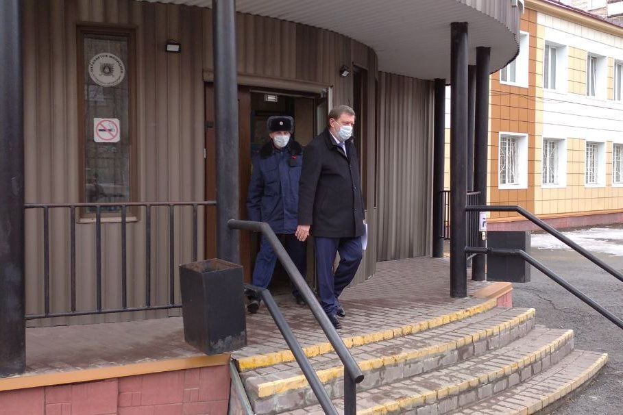 Дело Кляйна, Томские новости, интерфакс мэр Кляйн арестовали задержали Осужденного мэра Томска Кляйна перевели из СИЗО в больницу до рассмотрения жалобы на приговор