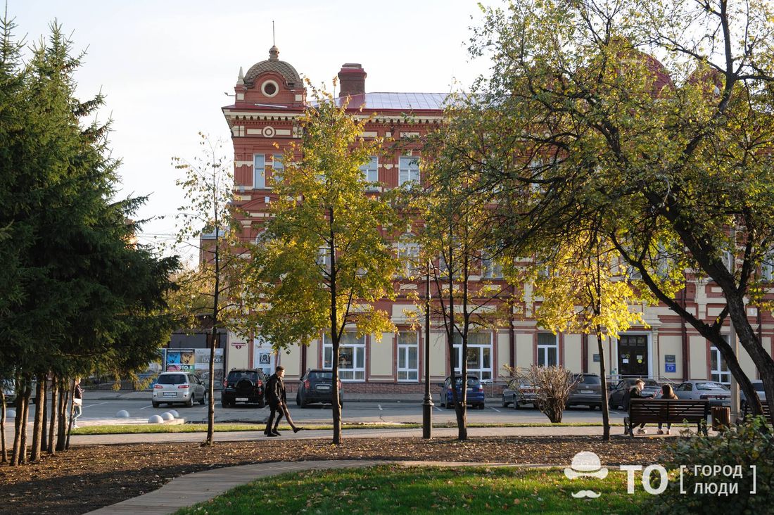 Культура в Томске, Музеи Томска, Томские новости, Томск Томская область музей живопись искусство экспозиции жесты экскурсии Экскурсии на языке жестов появились в Томском художественном музее