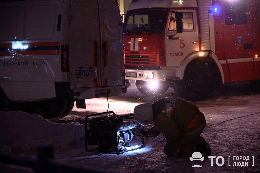 Происшествия, Томские новости, пожар горит огонь сводка происшествия жесть Томска интересные новости Трое пострадали при пожаре в томской многоэтажке