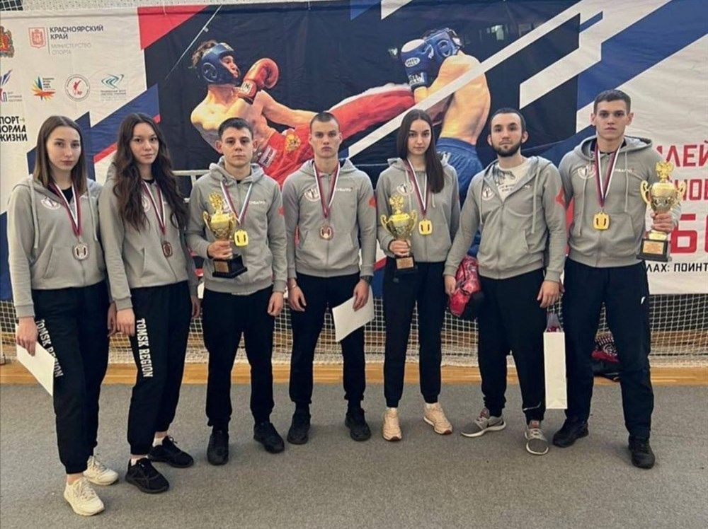 Спорт, Спорт в Томске, Томские новости, турнир соревнования выиграли проиграли состязания медали бойцы кикбоксинг Томские кикбоксеры привезли 15 медалей с всероссийских соревнований