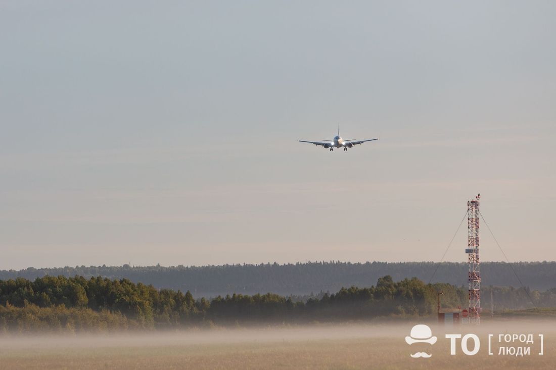 Томские новости, аэропорт полеты вылета самолеты аэропорт аэровокзал Все задержанные из-за тумана рейсы прибыли в томский аэропорт