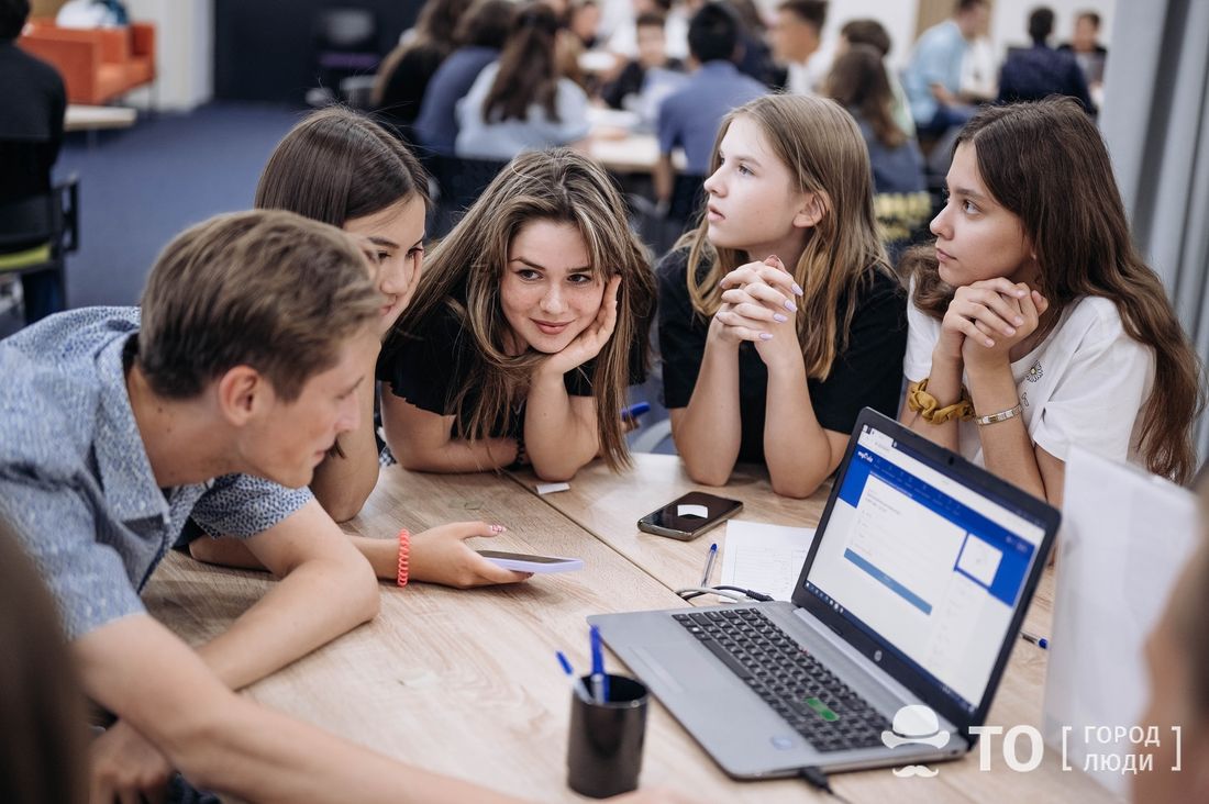 Образование и наука, Томские новости, мобильные телефоны школы томск новости интересное запрет Российским школьникам теперь запрещено пользоваться мобильными телефонами на уроках — Кравцов